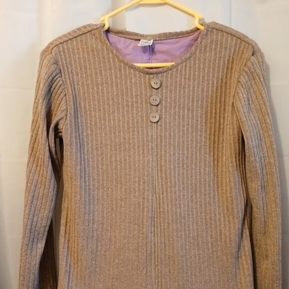 New Ribbed Knit Sweater Top XS Neutral Brown Scoop neck Long sleeve Wood buttons - Picture 2 of 9